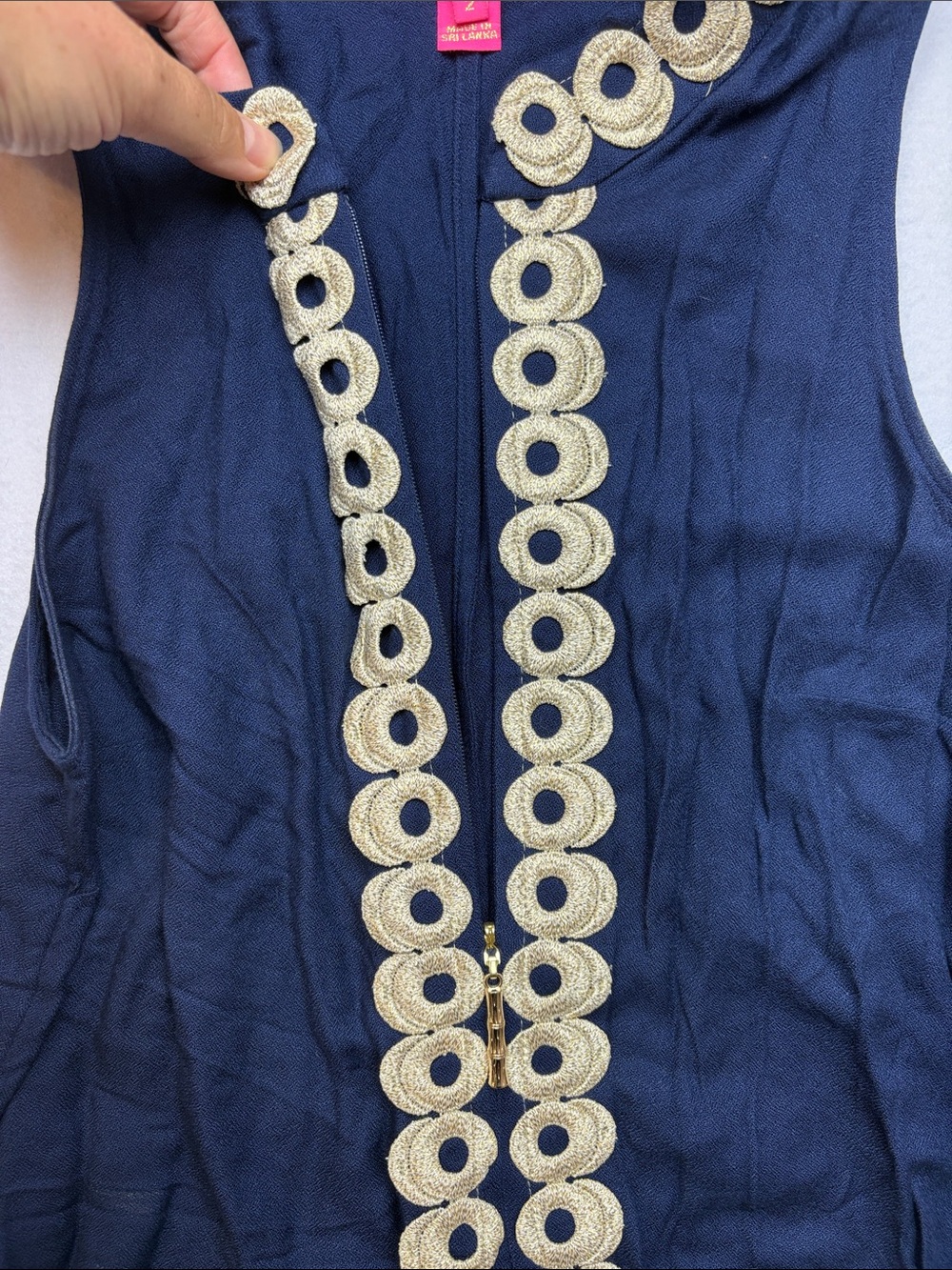 Lilly Pulitzer size 2 Navy Sleeveless Shift Dress xs Gold Decorative Placket - Picture 7 of 10